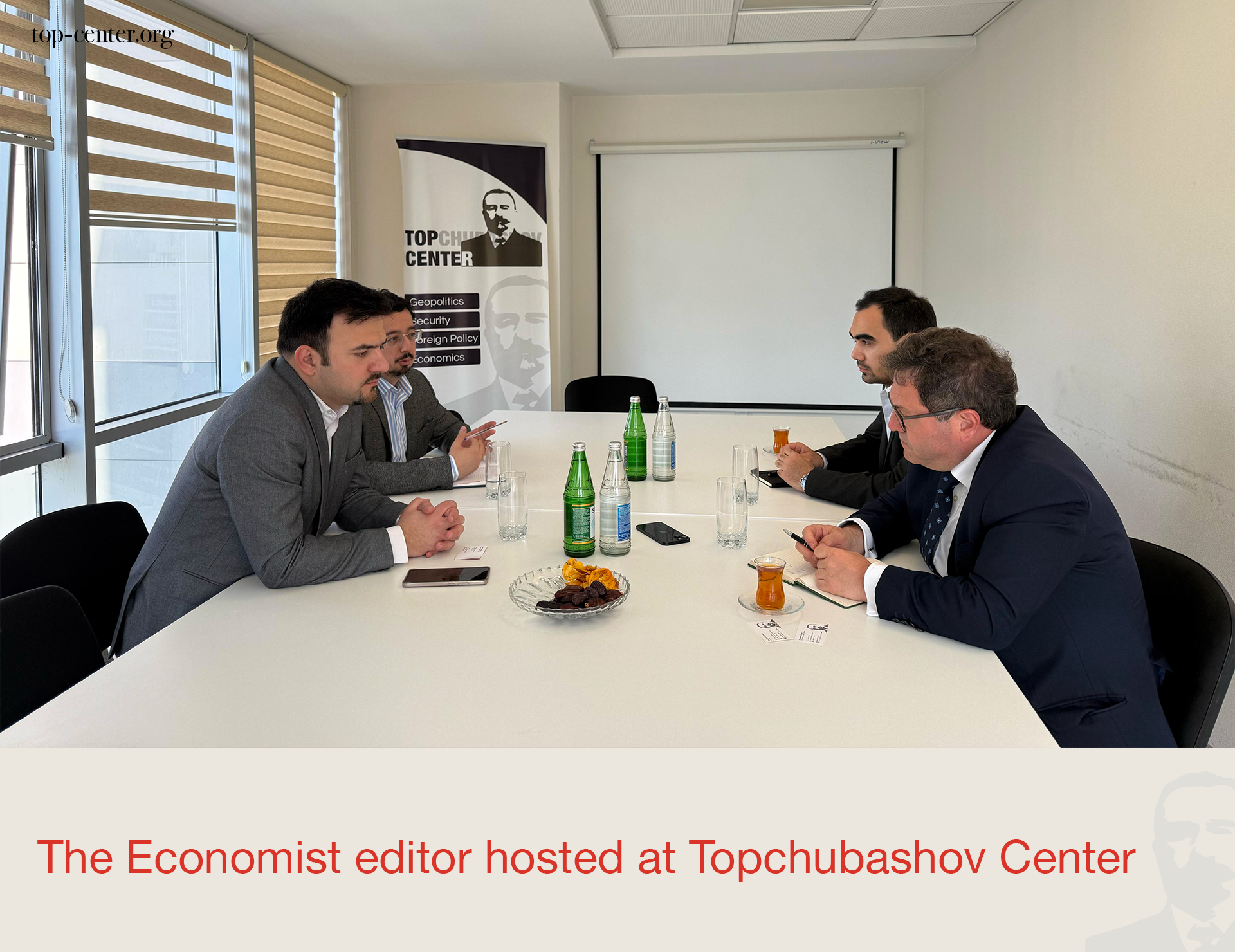Britaniyalı jurnalist Topçubaşov Mərkəzini ziyarət edib