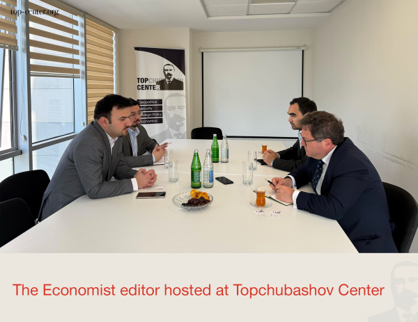 Britaniyalı jurnalist Topçubaşov Mərkəzini ziyarət edib