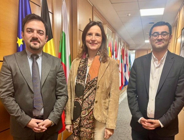 Topçubaşov Mərkəzinin nümayəndələri Aİ səfiri ilə görüşüb