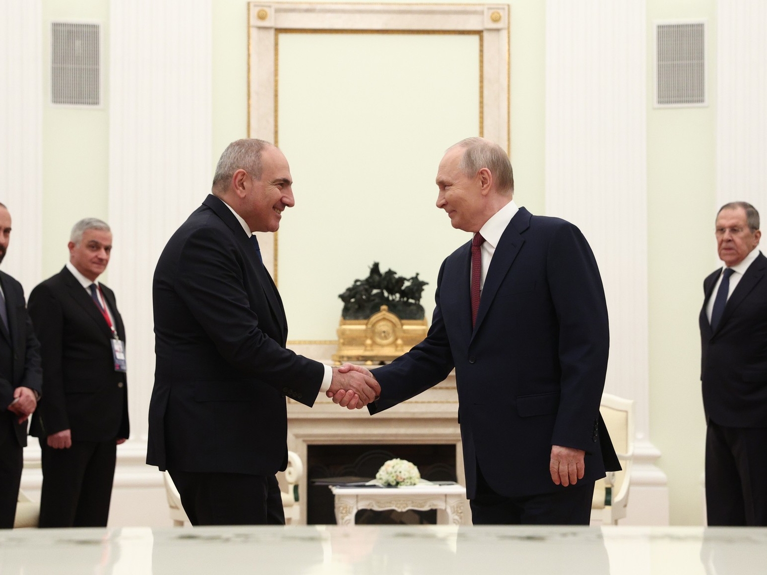 Putin-Paşinyan görüşü qarşılıqlı narazılığın dərinliyini ortaya qoyur