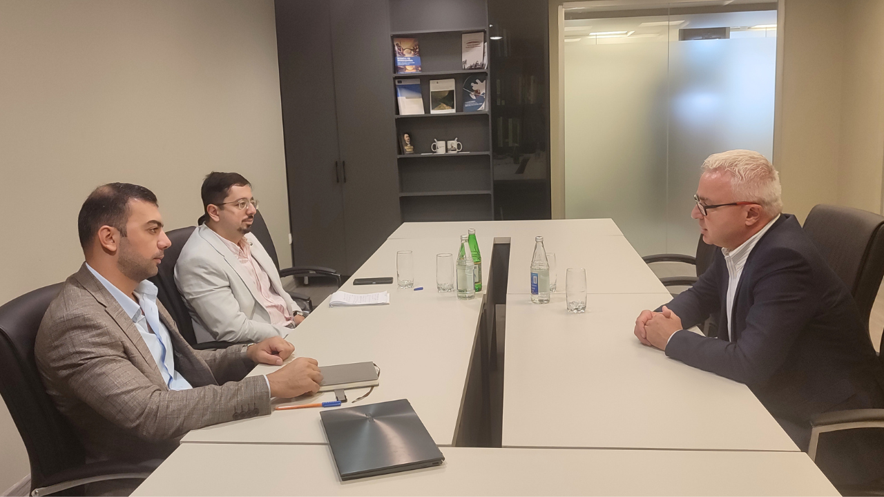 Hungarian researcher and professor visits Topchubashov Center
